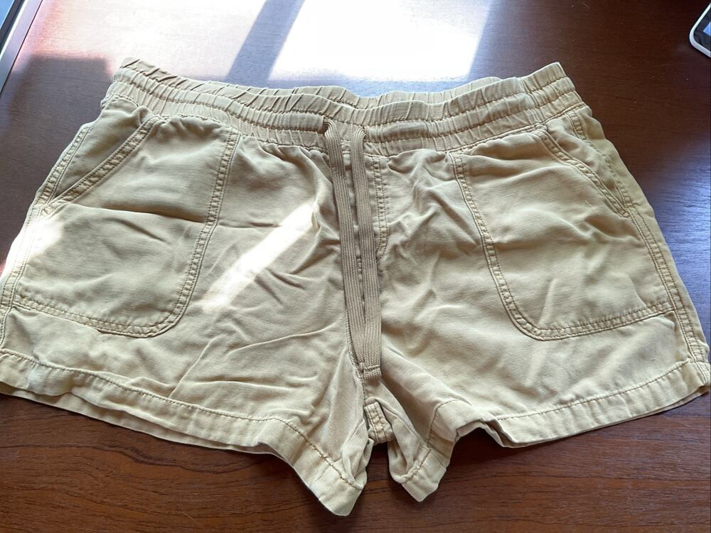Maurice’s XL Mustard Color Drawstring Elastic Shorts Summer Spring Yellow